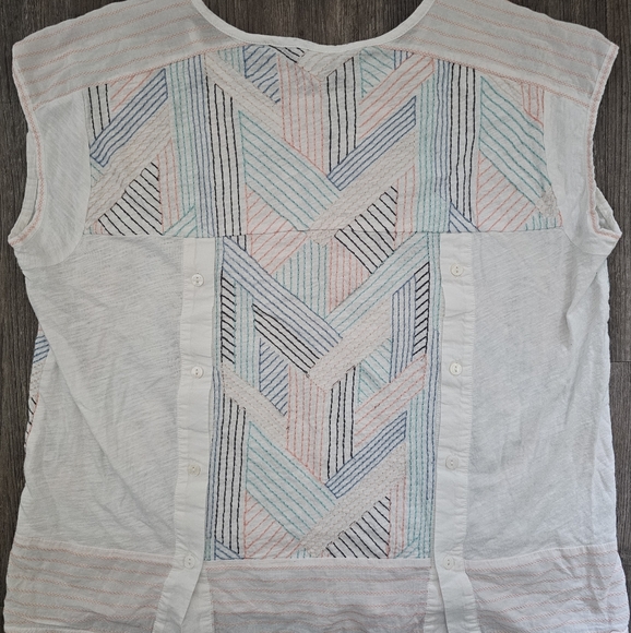 Anthro Akemi + Kim White Embroidered Blouse - Picture 7 of 12